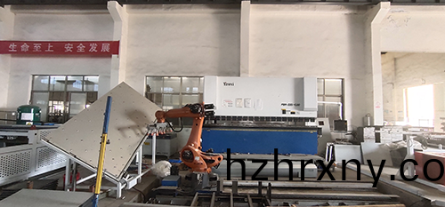 亞威機器人折(zhe)彎中心PBA-2204100-FMC