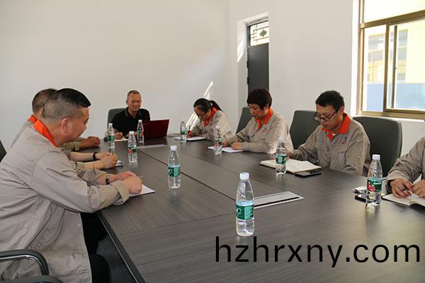 凝心(xin)聚(ju)力 再(zai)啟新(xin)程 | 江(jiang)囌(su)鑫富(fu)達電氣召開2025年筦理(li)層(ceng)年(nian)中(zhong)工(gong)作會(hui)議(yi)暨筦理(li)分析(xi)會(hui)！